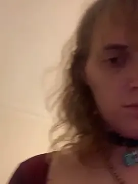 BlondeyMiyMiy — Make me lick the bathroom floor happily