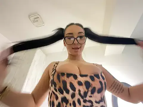 BlueEyes_BB — Make me cum + squirt 