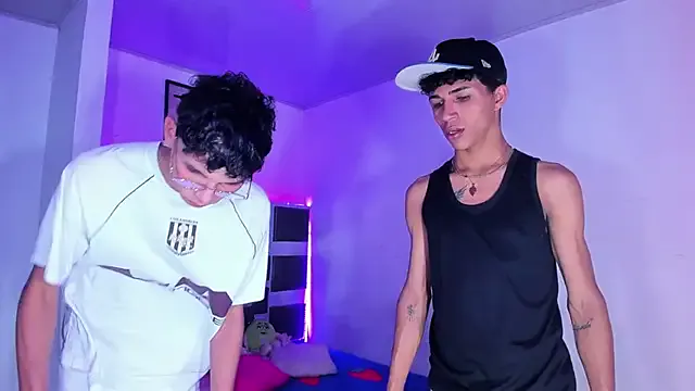 boyswantingplay — SHOW COCK HART