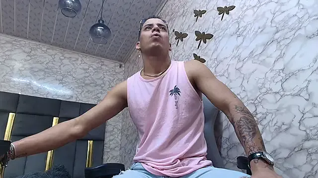 StripChat Brent_Storne is Freechat Brent_Storne — panty in mouth + sitting on ass