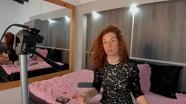 Brynaa — play whit you pussy!