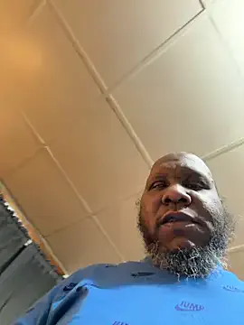 Cameltoekilla — Make her suck my dick