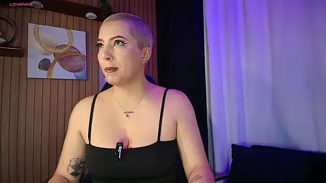 Camila_Chainn — worship tits