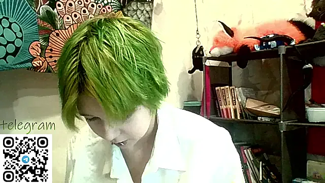 CarolineRichter — flash boobs