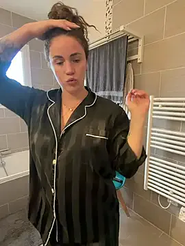 Clarasense__ — Doigte toi la chatte LT 