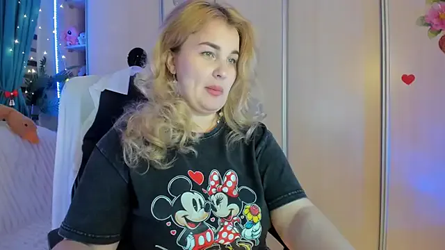 CoraSwon — Sucking fingers with a lot of drool