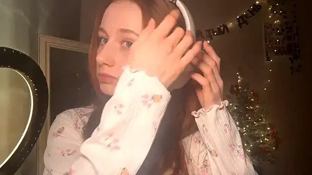 StripChat CordeliaEll is Freechat CordeliaEll — show belly