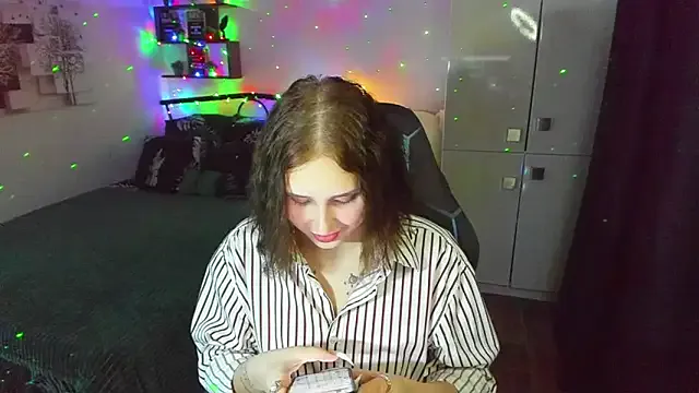 CrazyBitchInLace — Freechat on StripChat