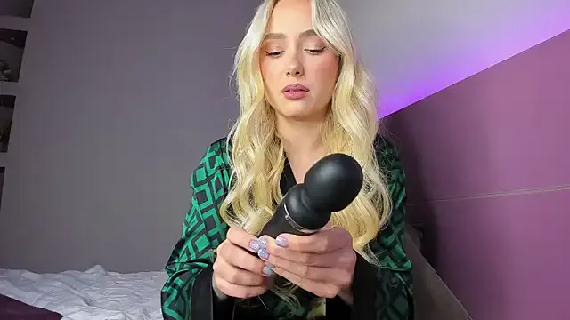 CrazyWomen — Sunday CUMDAY!Lets cum together