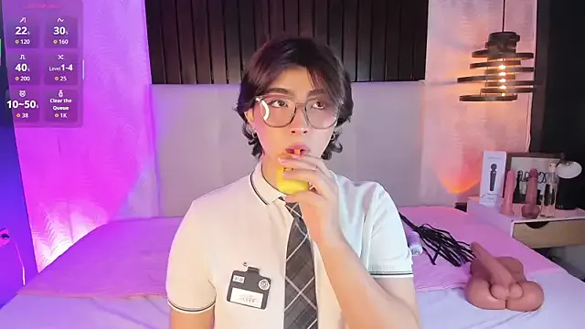 Creamy_Angelo — control my toys