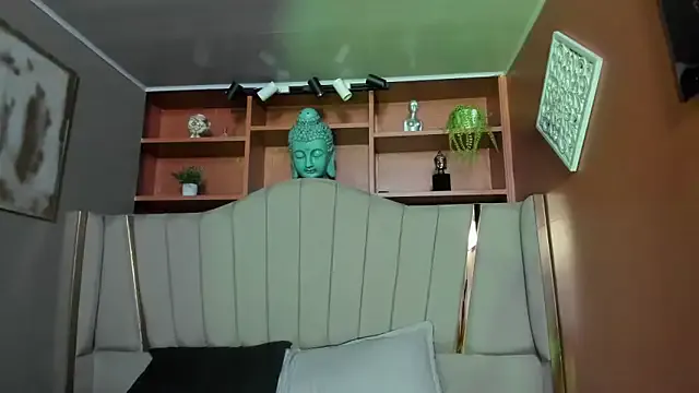 CurvyHoney_ — bounce breasts