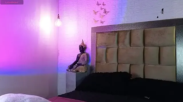 Dahiana_Williamss — change outfits 