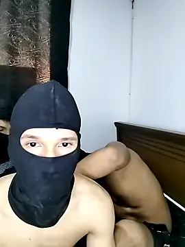 Danielraz — Qutate una prenda