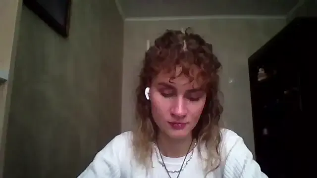 StripChat DeanneGilcher is Freechat DeanneGilcher — Smile for you!