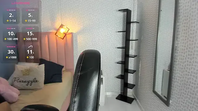 DENISERICHARD2 — twerk in bed