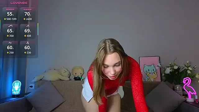 ElizaPurrr — squeeze my ass close to cam