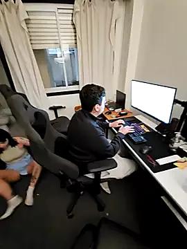 Elnonoykeila77