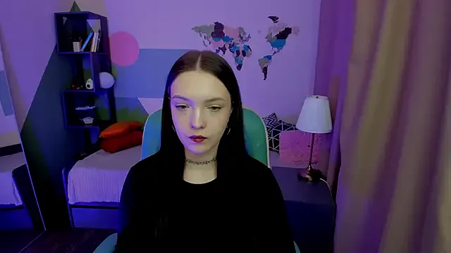 Emily_tender — squeeze my boobs