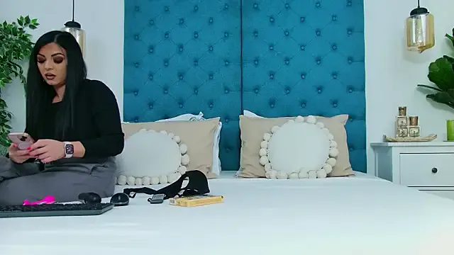 StripChat EmilyColle_ is Freechat EmilyColle_ — Slow #vibes... feel it build .#Tease me