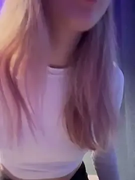 enjoy_my_beauty — lipstick & air kiss