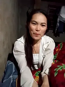 StripChat Girl_cutee is Freechat Girl_cutee — I am a poor girl, please help me.