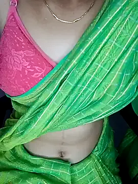 Godavari_pilla — Topless show