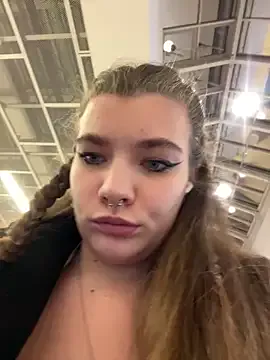 Holy_Tereza — Freechat on StripChat