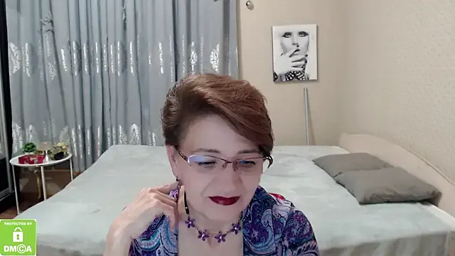 StripChat hot_woman04 is Private hot_woman04 — stroke the thigh