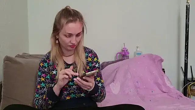 StripChat Hotty_Evochka is Freechat Hotty_Evochka — Last tipper wins 4 Video+4foto