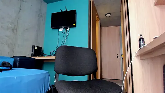 StripChat Huge_latin_cock is Freechat Huge_latin_cock — Lush onn/ control it for one min