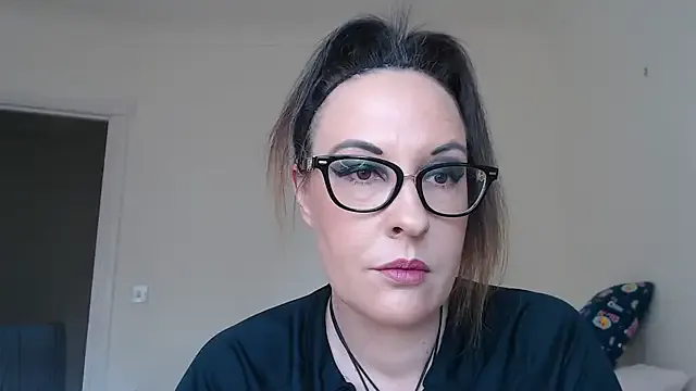 Humiliatrixxxx — Dangerously addictive. Prove your worth.