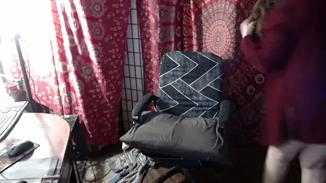 StripChat Ireallysquirt is Freechat Ireallysquirt — Just 300 ALL AT ONCE, for real squrt