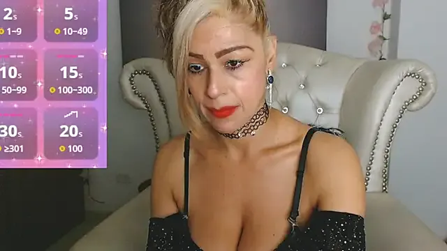 Isabelhot1 — Private on StripChat