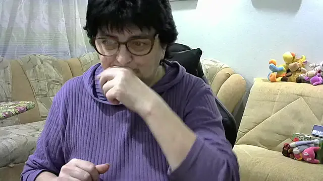 StripChat IsXLoves is Freechat IsXLoves — I will massage the chest with oil