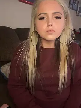 JuicyExxxperience — Ass tease