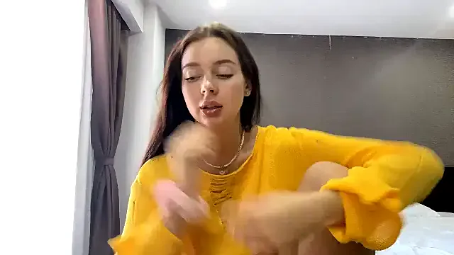 StripChat Kate_Nurofsen is Freechat Kate_Nurofsen — Showing off my perfect legs - taking car