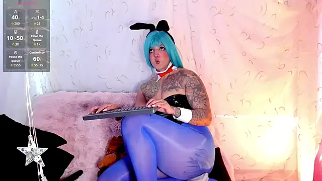 StripChat KuraiBi is Freechat KuraiBi — Butplug ON + Oil POV