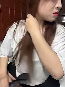 let_me_strip — Please help Bng buy a PC.