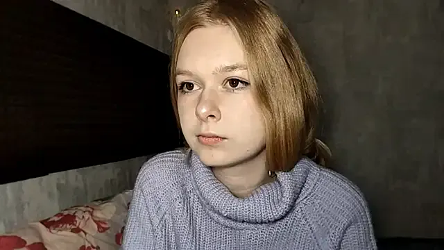 LiaVibes — Spin around, show my outfit