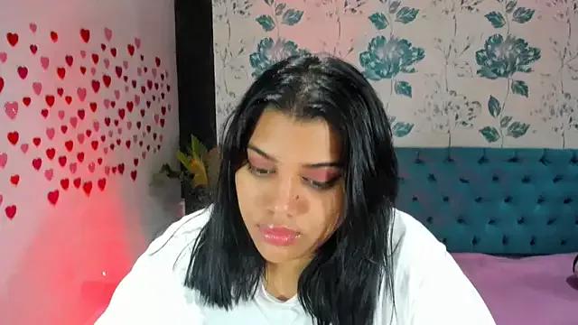 LindaBreeS on StripChat 