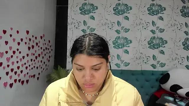 LindaBreeS on StripChat 