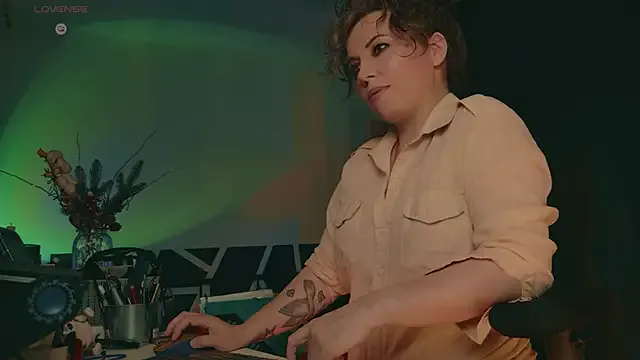 LisaDove — Juicy footjob tease POV