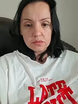 StripChat Liv_a_little is Freechat Liv_a_little — messy squirt