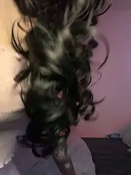 madelinexx — Last tip wins 5 spicy pics 