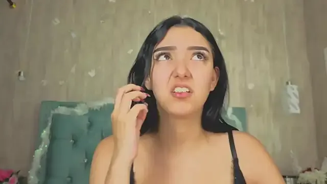 Marcelaa_fox — playing with my dildo in my mouth