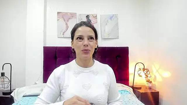 MashaPiink —  Squeeze tits 