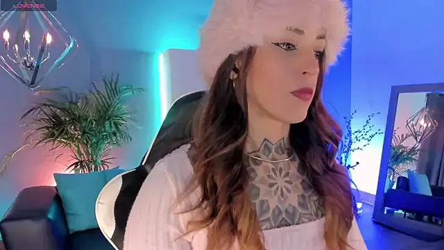 StripChat Megan_inked is Freechat Megan_inked — BE MY VALENTINE, TREAT ME LIKE A QUEEN