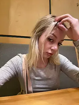 StripChat melissa_grr is Freechat melissa_grr — Say HI to my PUSSY! XOXO