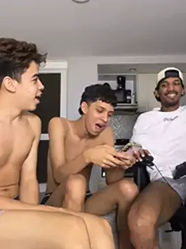 StripChat Miguel_bigcock is Freechat Miguel_bigcock — make my ass vibrate until I cum