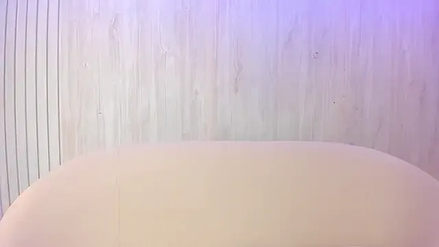 milaowens — Shake Ass in Doggy Style